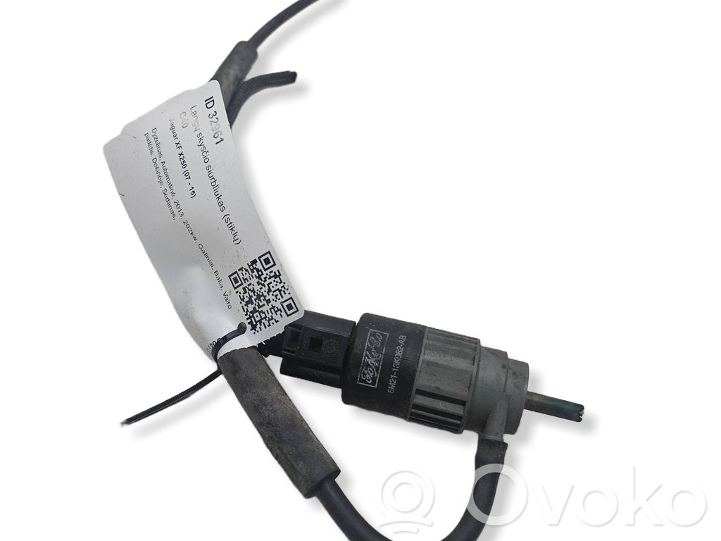 Jaguar XF X250 Windscreen/windshield washer pump 