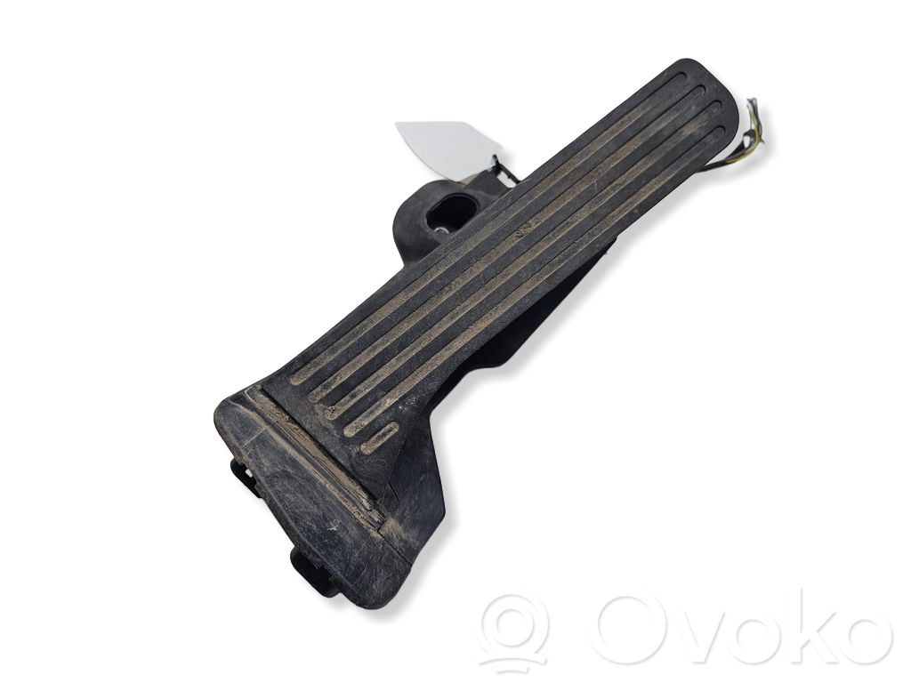 Volkswagen PASSAT CC Accelerator throttle pedal 