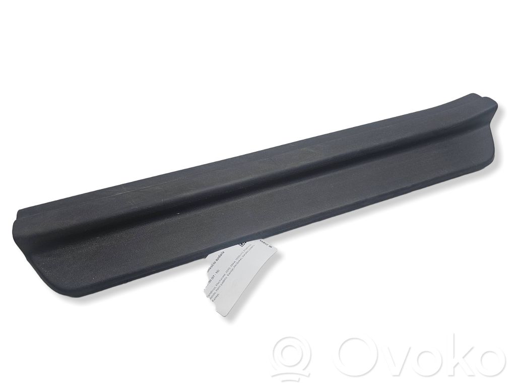 Hyundai i30 Copertura del rivestimento del sottoporta anteriore 