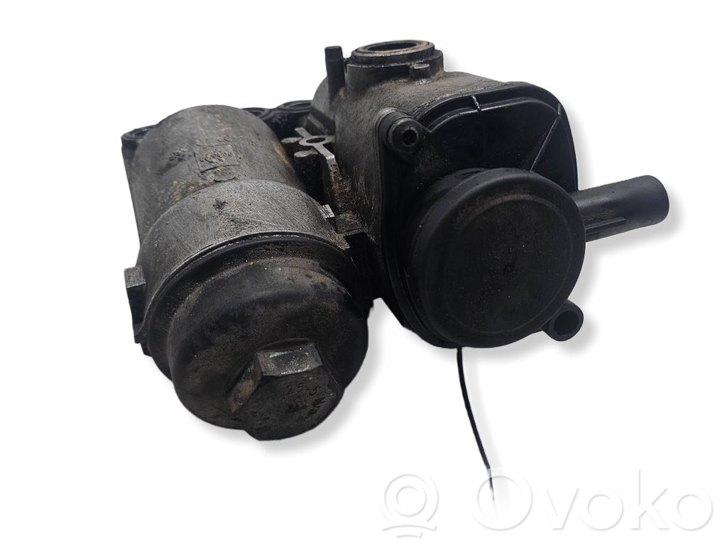 Volvo S60 Oil filter mounting bracket 