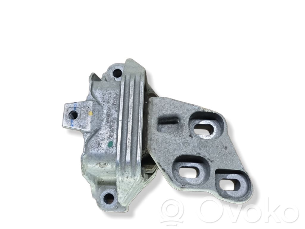 Mercedes-Benz B W246 W242 Engine mount bracket 