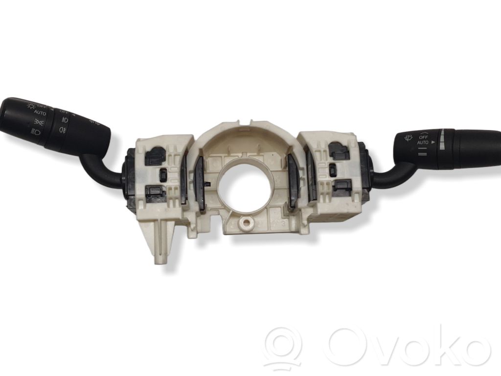 Mazda 6 Wiper turn signal indicator stalk/switch 