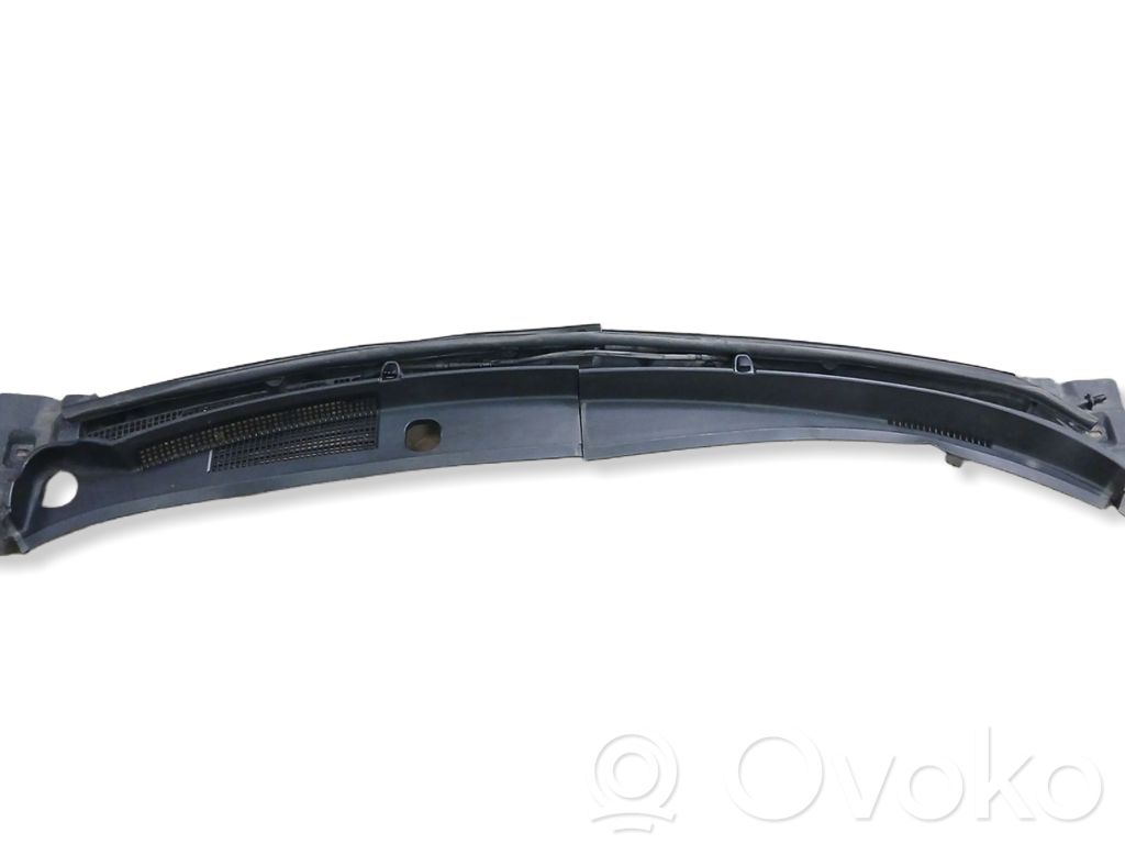 Mazda 6 Windshield trim 