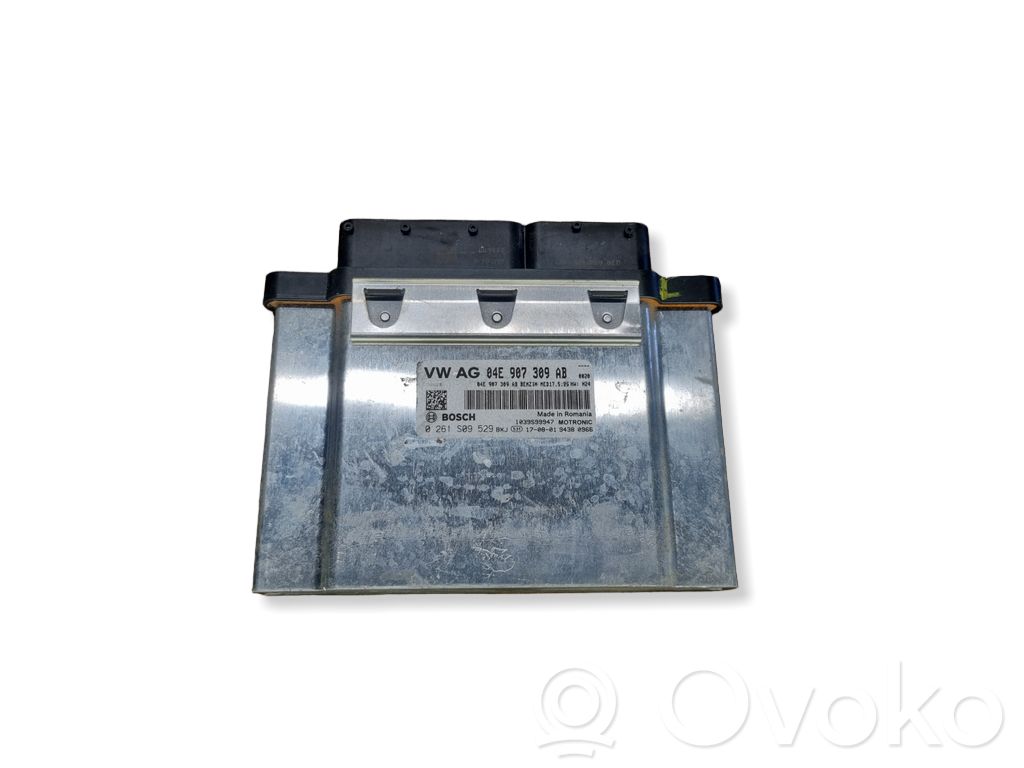 Volkswagen PASSAT B8 Engine control unit/module 