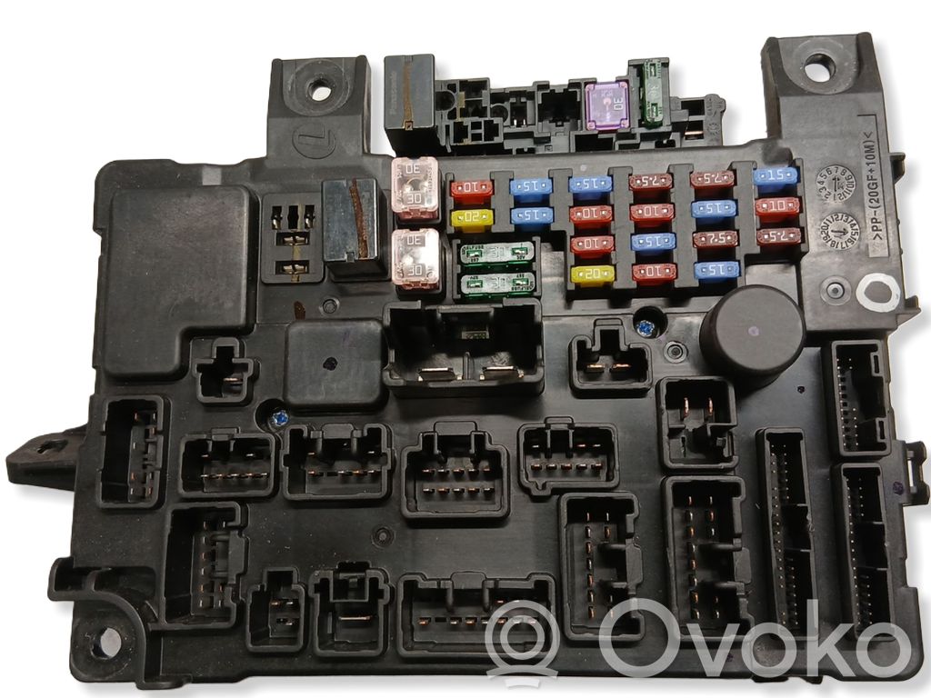 Mitsubishi Outlander Módulo de fusible 