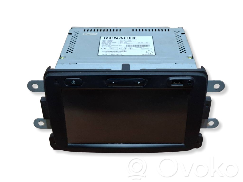 Renault Sandero II Radio/CD/DVD/GPS head unit 