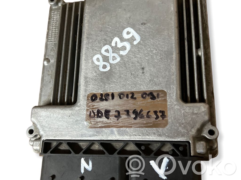 BMW 5 E60 E61 Engine control unit/module 