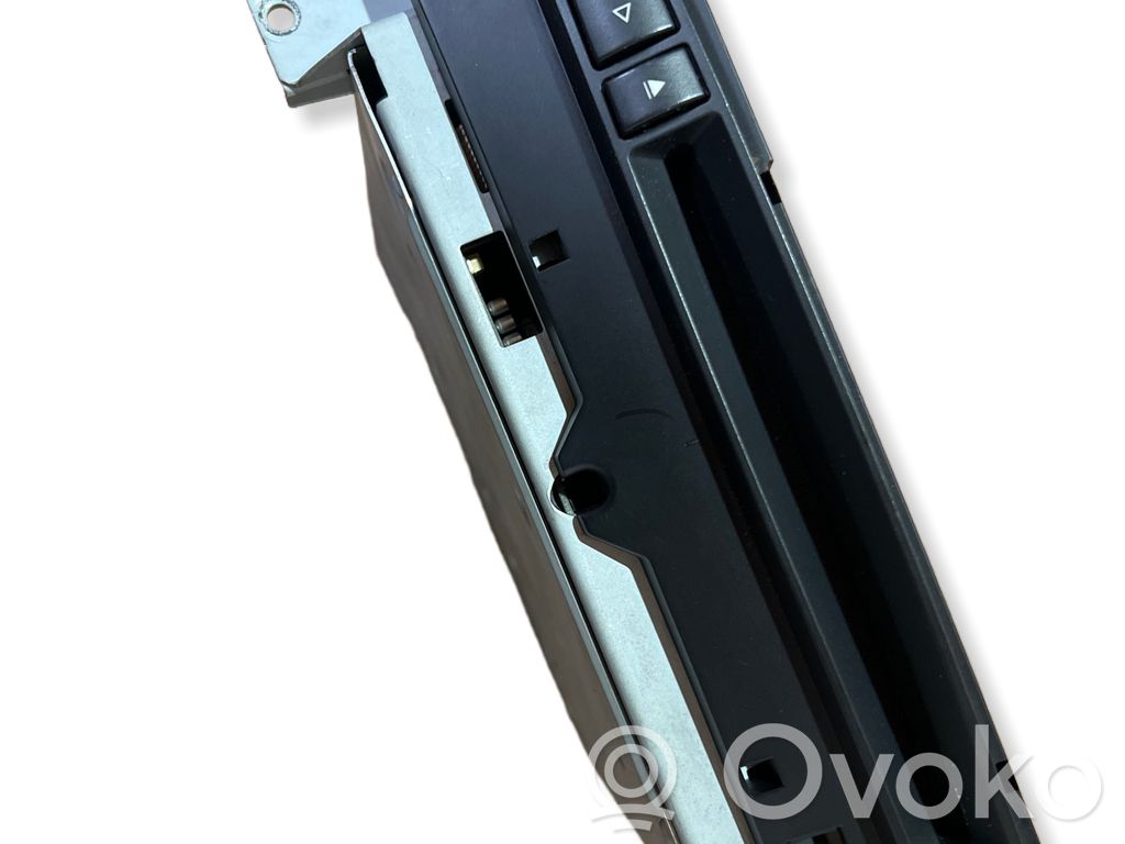 Radio / CD-Player / DVD-Player / Navigation   6940032