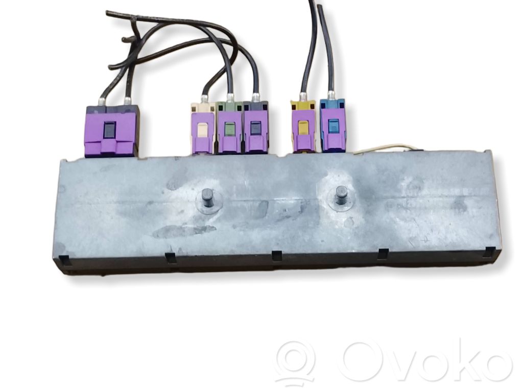 BMW 3 E46 Antenos stiprintuvas 