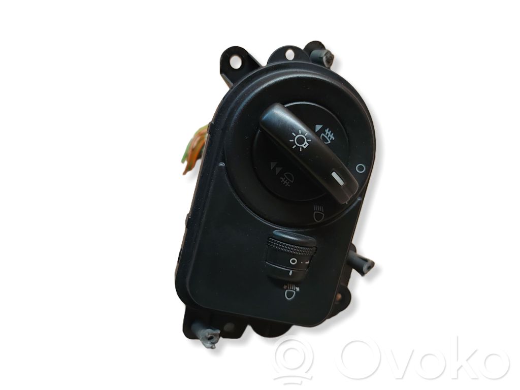 Ford Fusion Light switch 