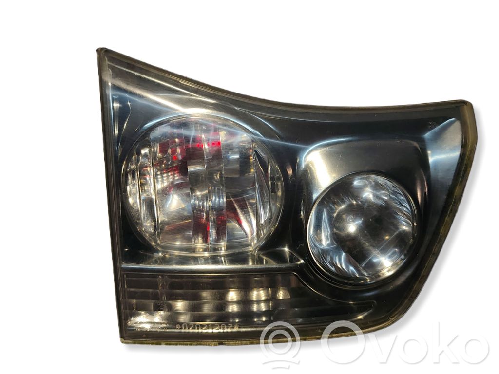 Tailgate rear/tail lights   E138567