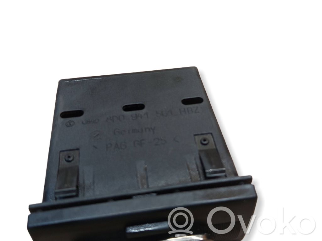 Guantera   8D0941561