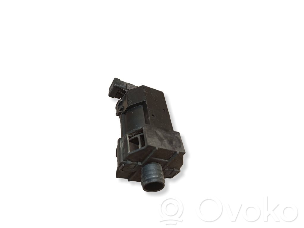 Mercedes-Benz E W124 Salona temperatūras sensors 
