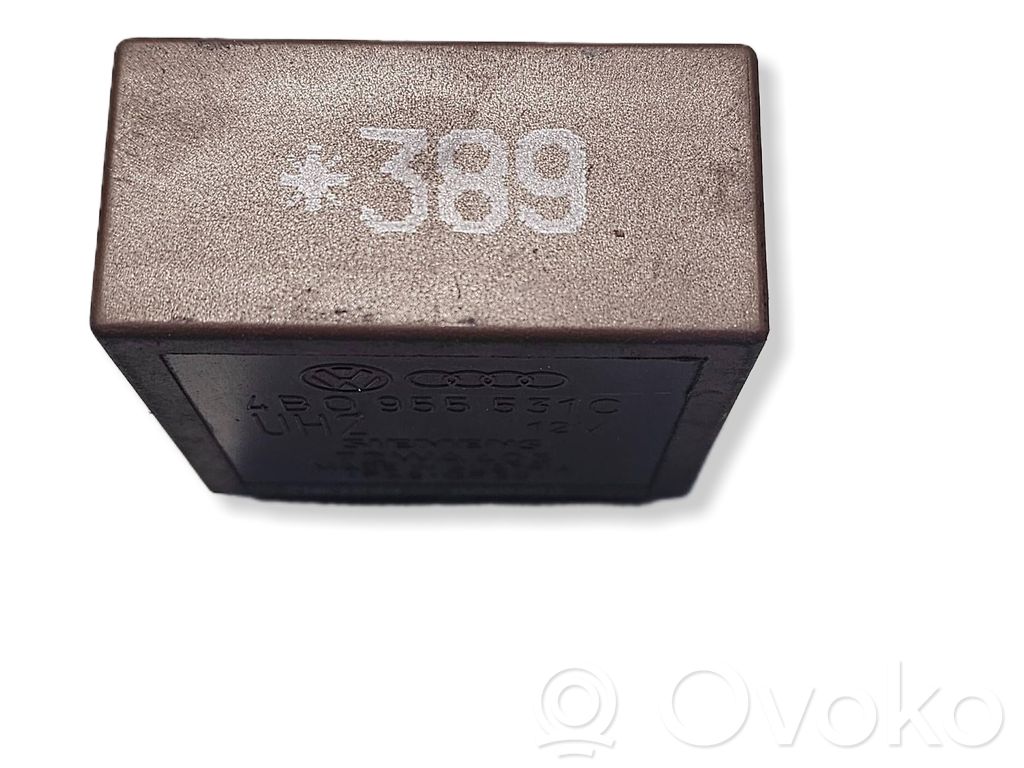 Audi A4 S4 B5 8D Muu rele 