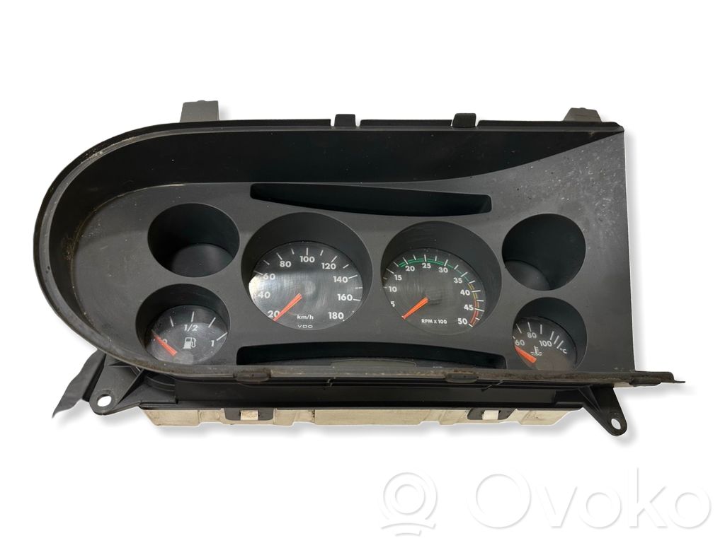 Iveco Daily 3rd gen Vitezometru (grup de instrumente) 