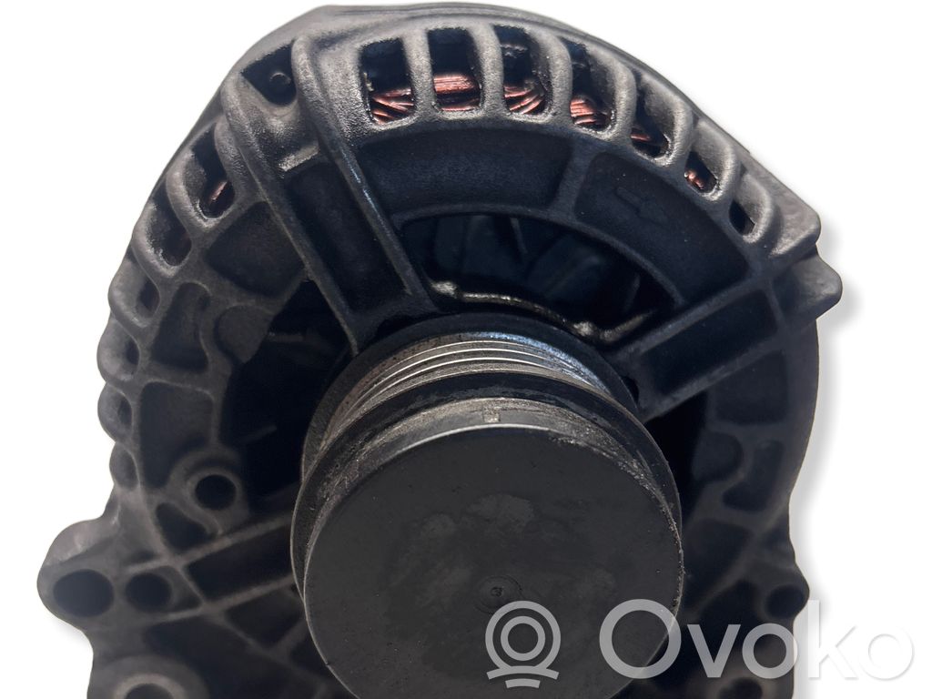 Volkswagen PASSAT B5 Ģenerators 