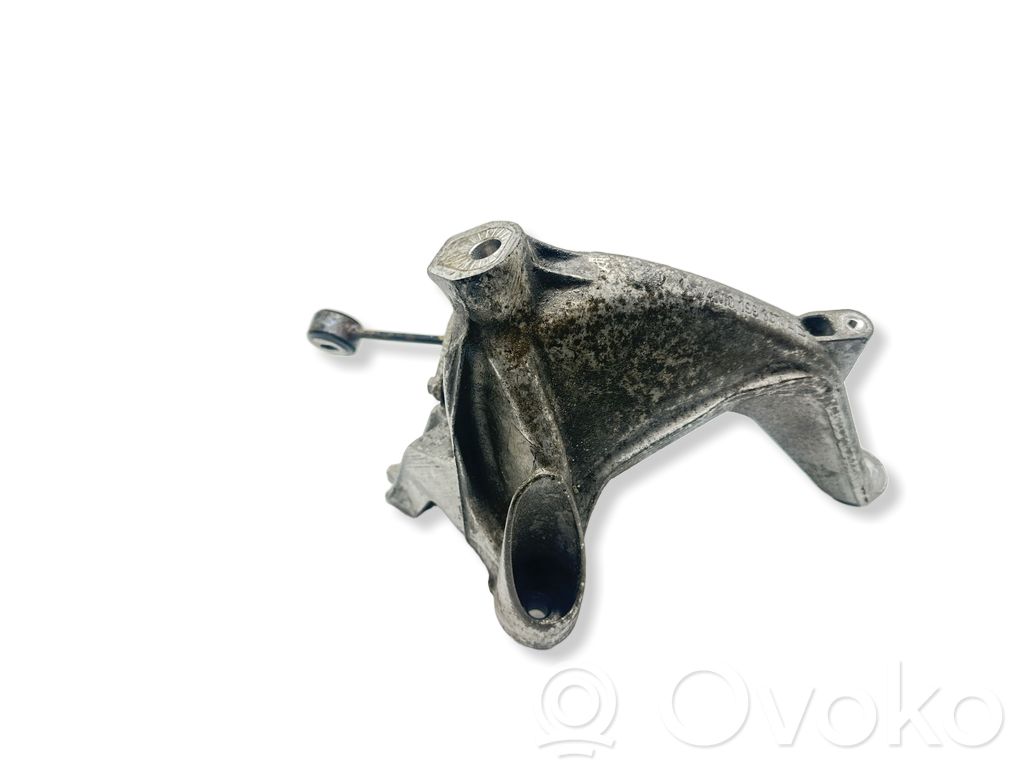 Audi A5 Engine mounting bracket 