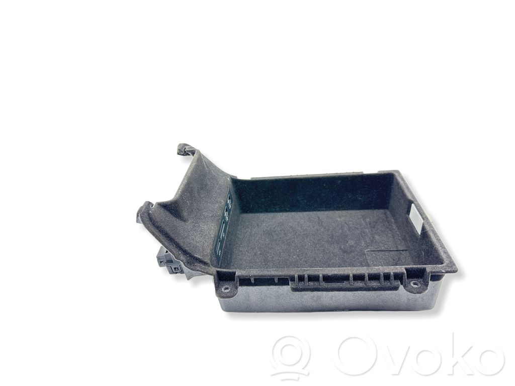 Audi A6 Allroad C8 USB socket connector 