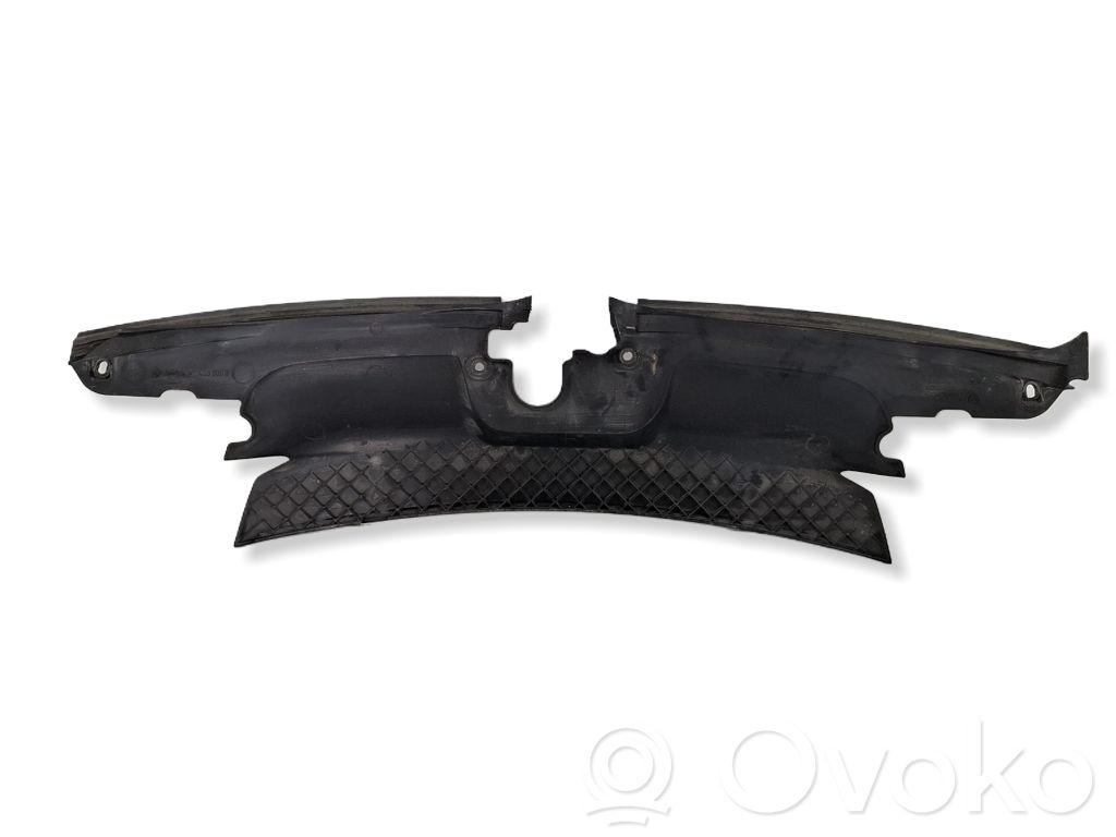 BMW X3 E83 Oro paėmimo kanalo detalė (-ės) 