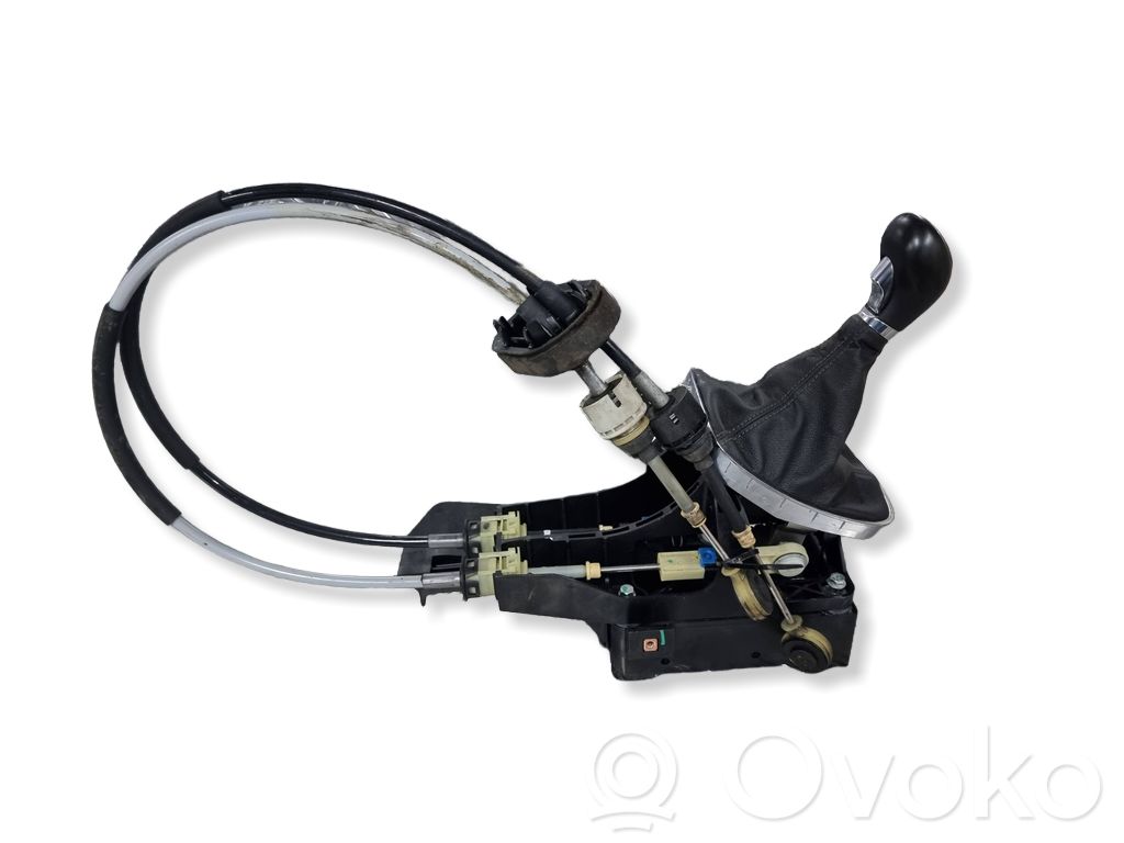 Opel Insignia A Gear shift cable linkage 