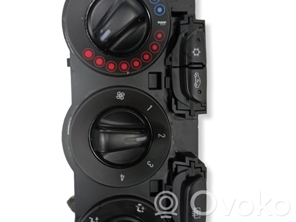 Opel Corsa D Climate control unit 