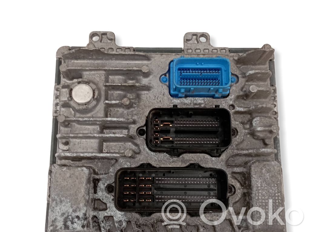 Opel Astra J Engine control unit/module 