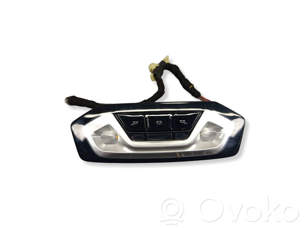 BMW 2 G42 Lampka podsufitki tylna 