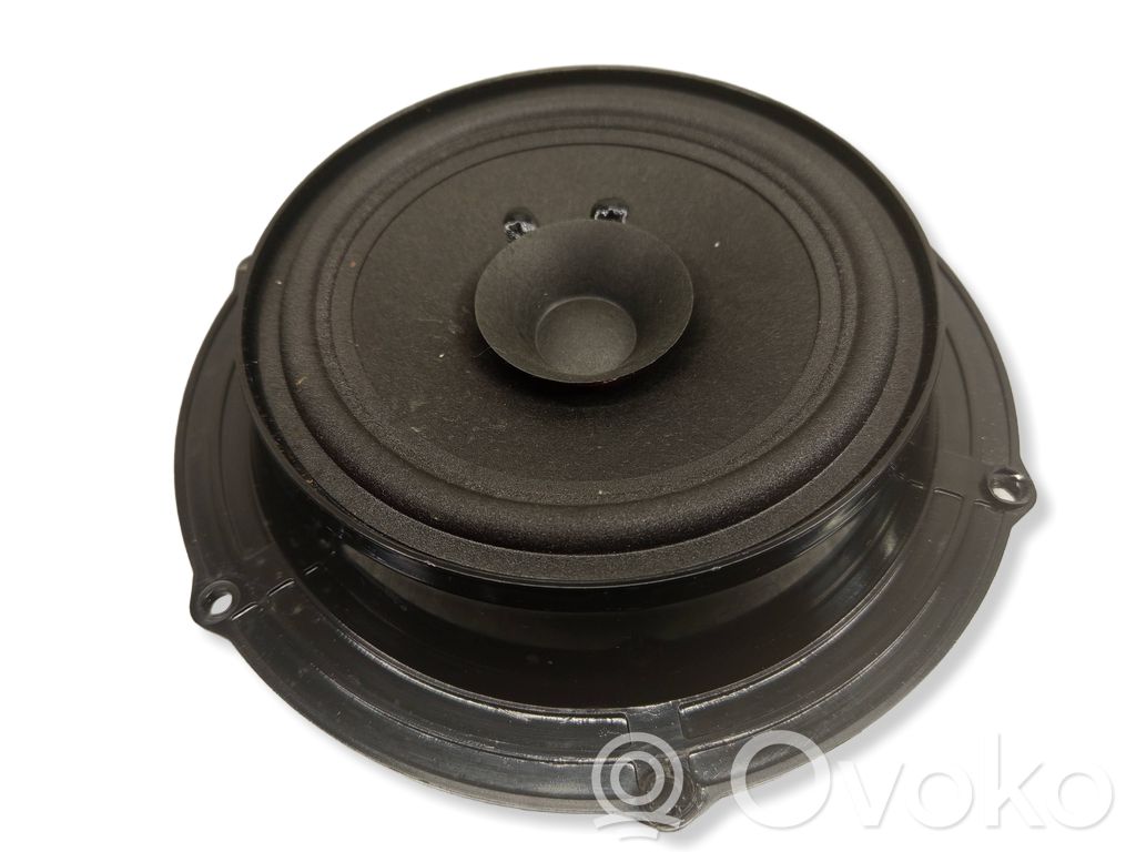 Volkswagen Caddy Front door speaker 