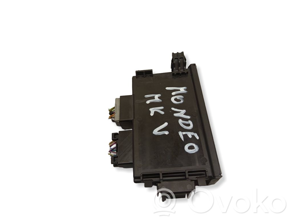 Ford Mondeo MK V Tailgate/trunk control unit/module 