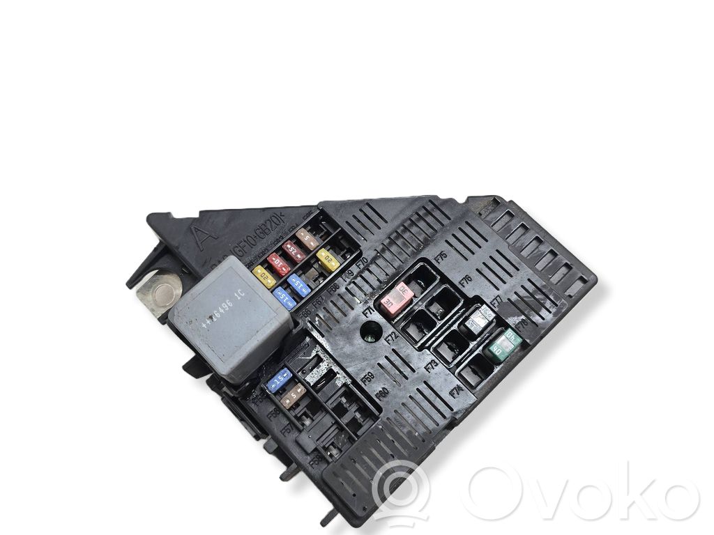 Volvo S90, V90 Fuse module 