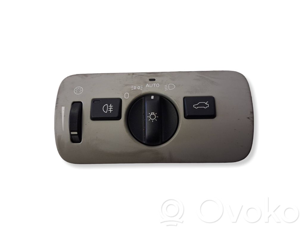 Volvo V40 Light switch 
