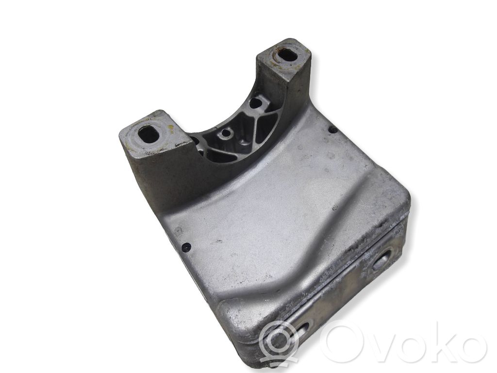 Muu moottoritilan osa   7010593