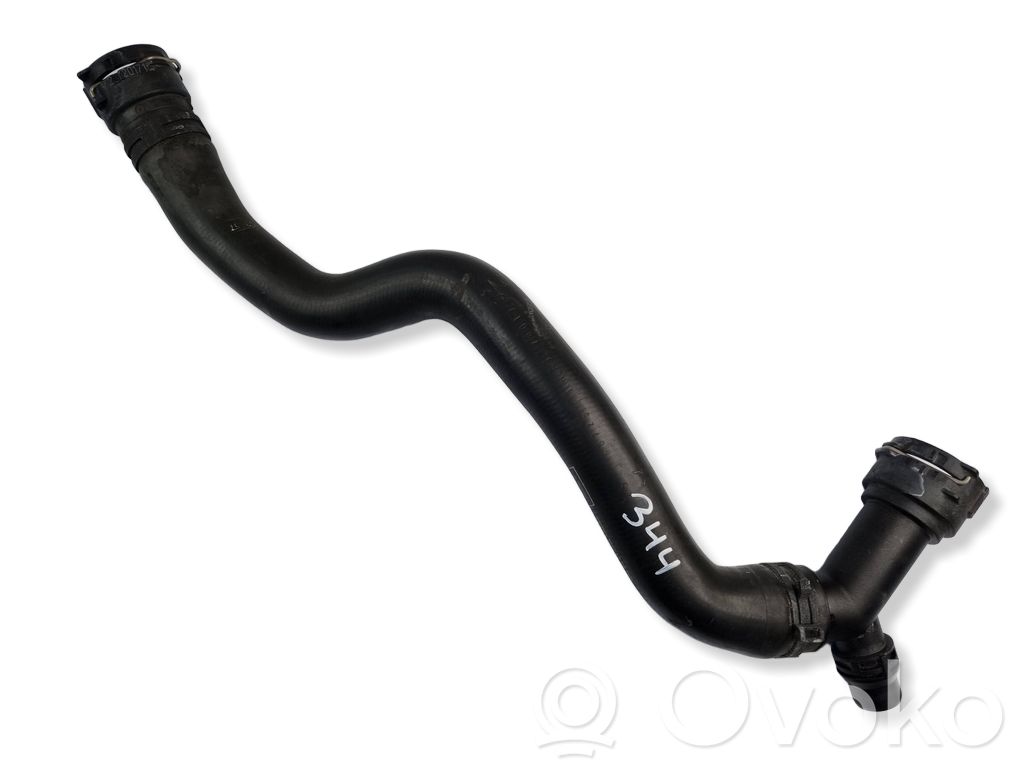 Audi A4 S4 B9 8W Engine coolant pipe/hose 