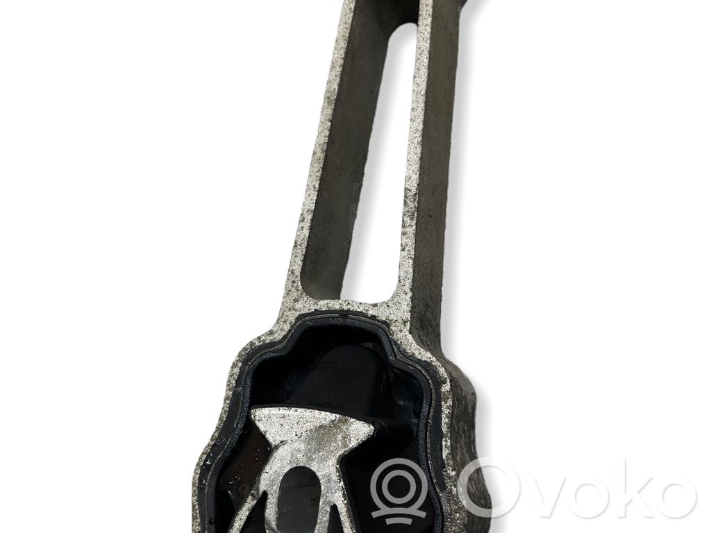 Engine mount bracket   31401633