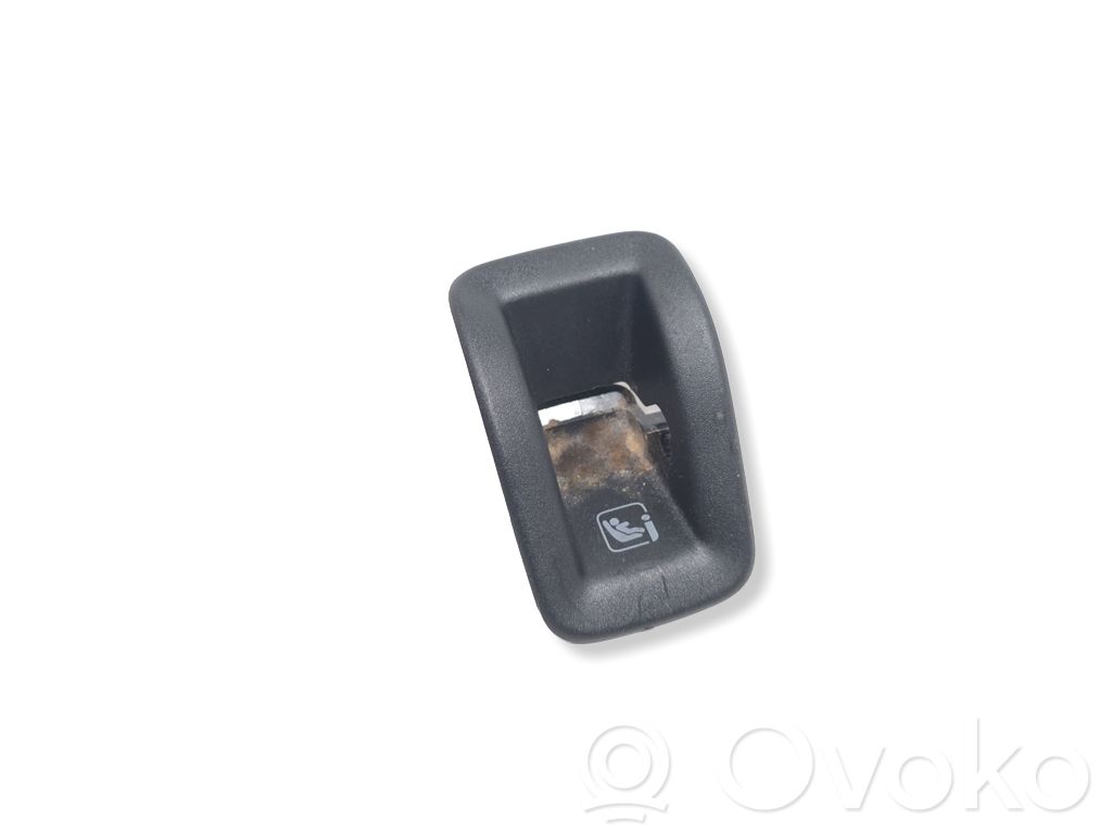 ISOFIX dangtelis   8W0887233A,8W0887233B,8W0887233C