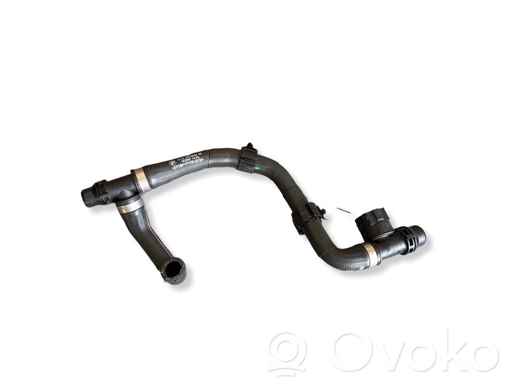 BMW i4 Engine coolant pipe/hose 