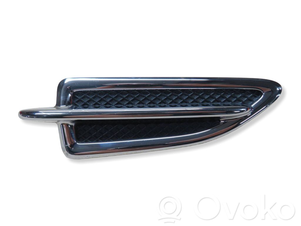 Ford Kuga II Etupyöräkotelon koristelista 