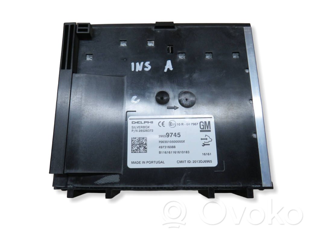 Unité / module navigation GPS   39039745,497316088,7003010500000X