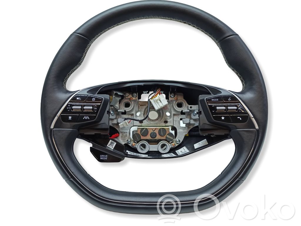 Steering wheel   56110CV050