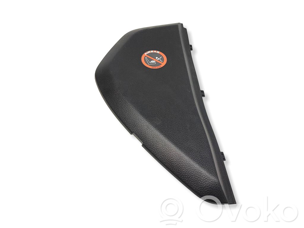 Nissan Qashqai Boczny element deski rozdzielczej 