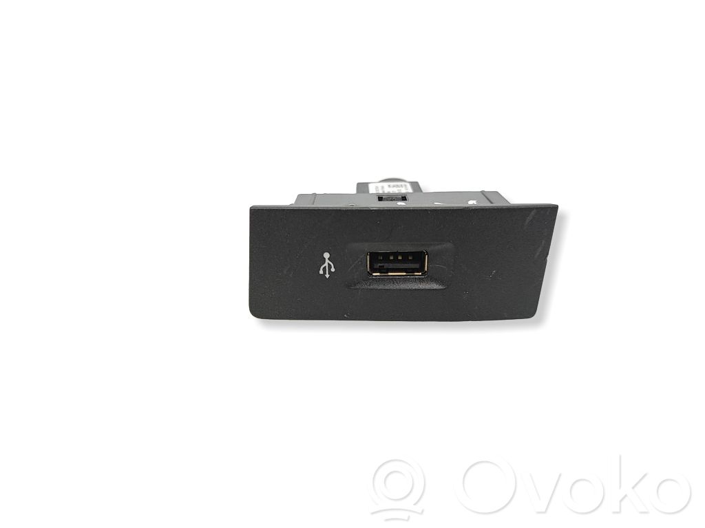 Volkswagen Transporter - Caravelle T6 Enchufe conector USB 
