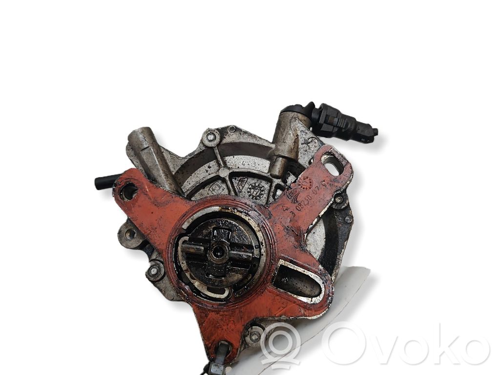 Ford Mondeo MK V Bomba de vacío 