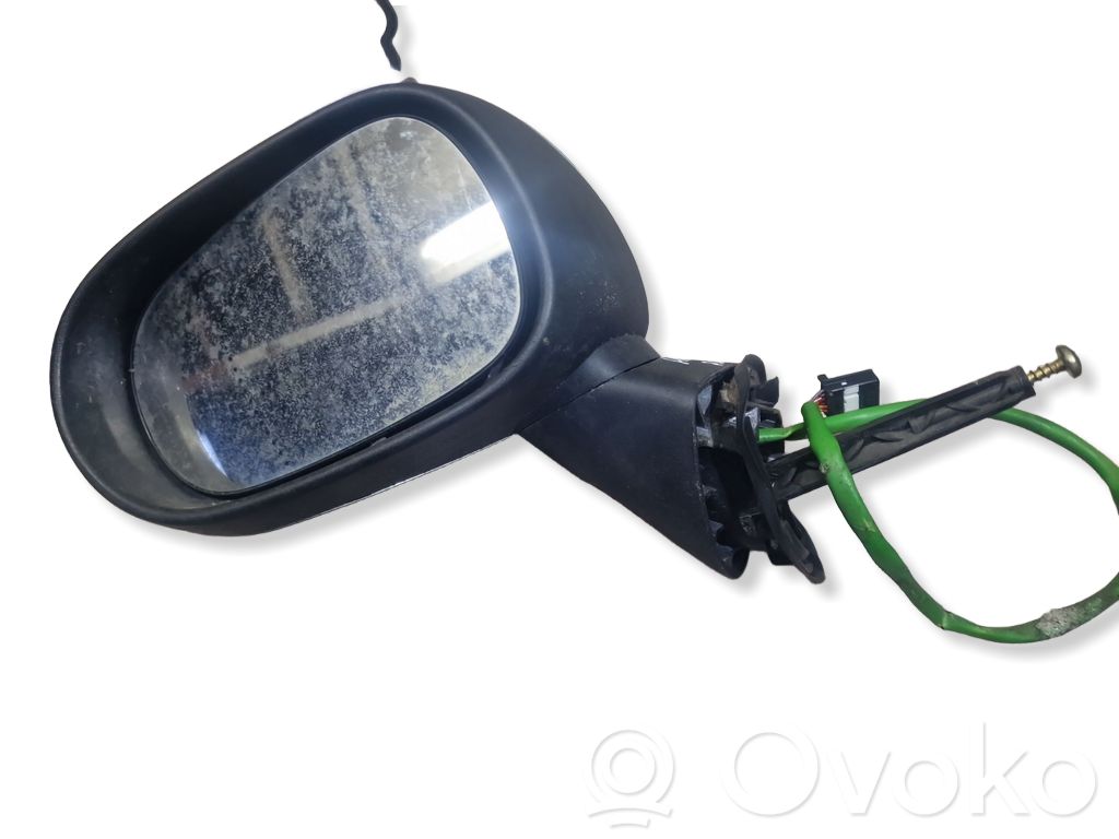 Renault Modus Front door electric wing mirror 