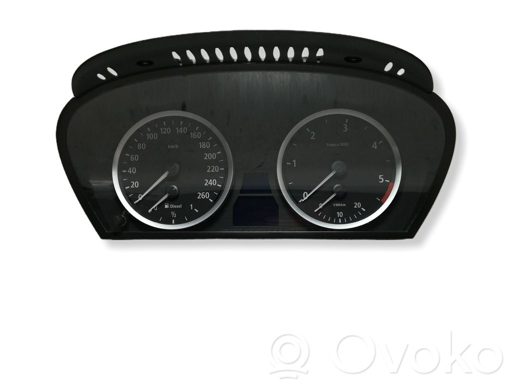 BMW 5 E60 E61 Nopeusmittari (mittaristo) 