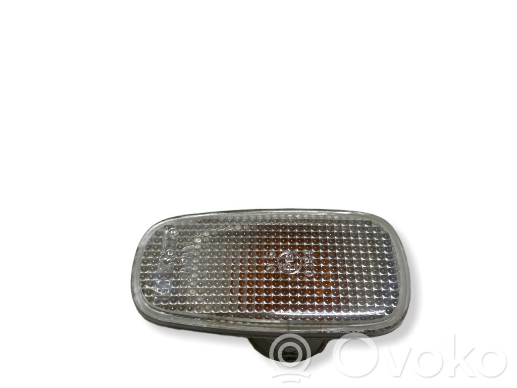 Toyota Corolla Verso E121 Front fender indicator light 