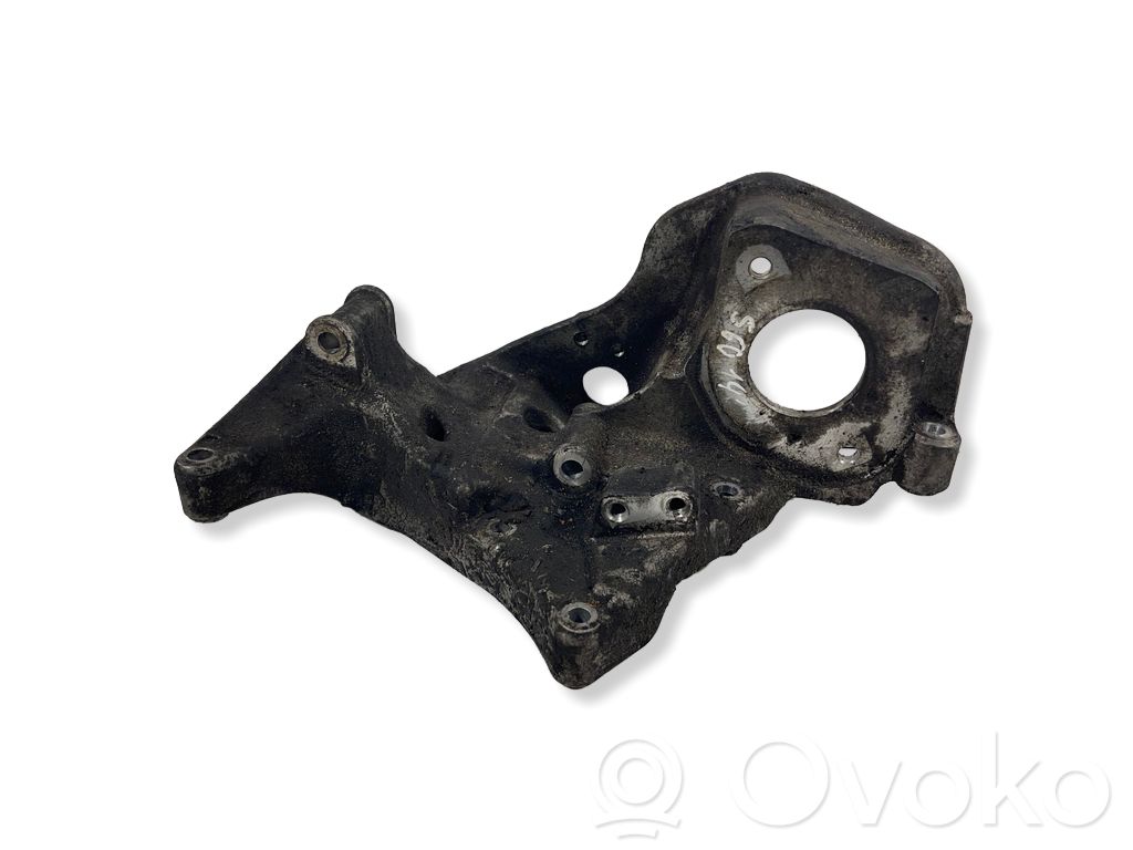 Generator/alternator bracket   31401103