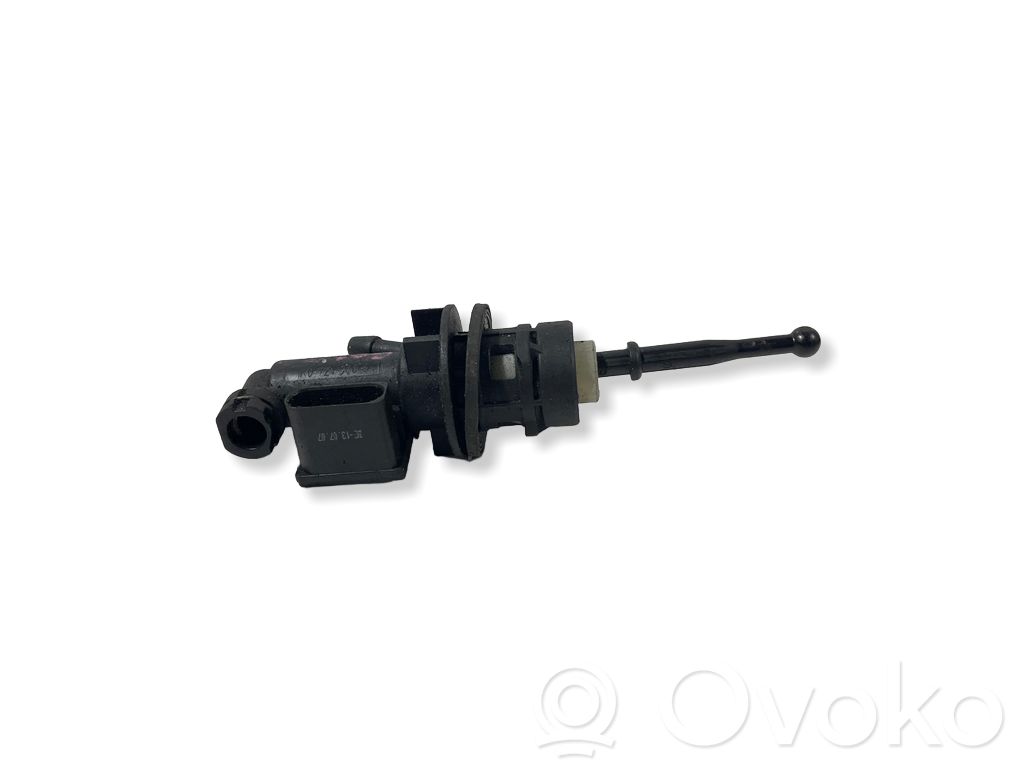 Skoda Yeti (5L) Clutch master cylinder 