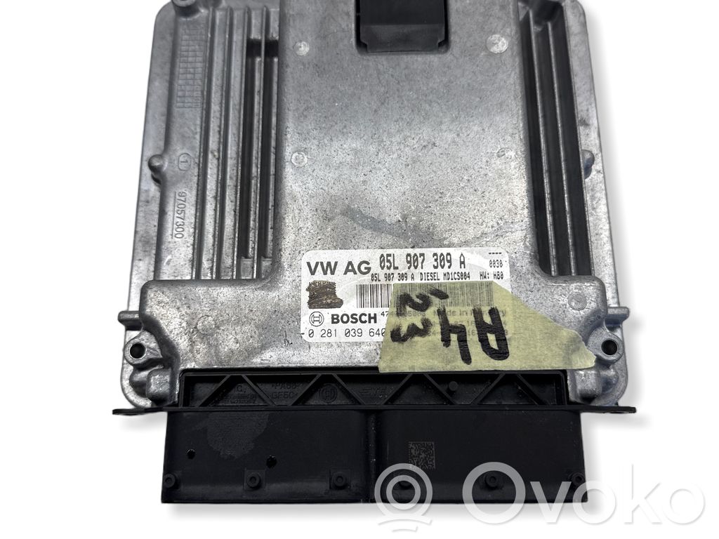 Audi A4 S4 B9 8W Engine control unit/module 