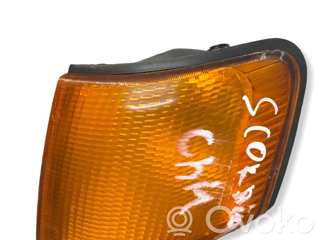 Ford Scorpio Front indicator light 