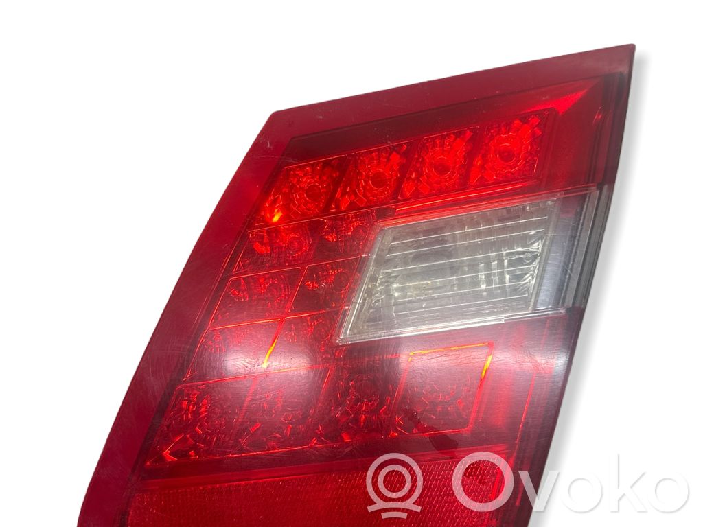 Mercedes-Benz E W212 Lampă spate în capacul portbagajului 